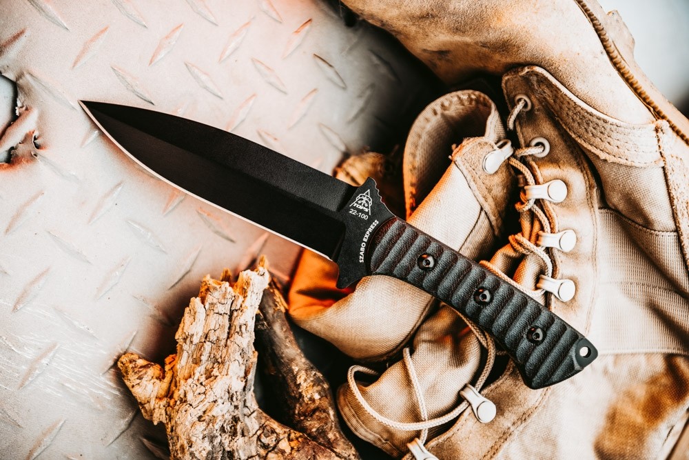 Specialists in quality Fixed Blade Knives