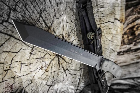 Steel Eagle 111A Tanto Point